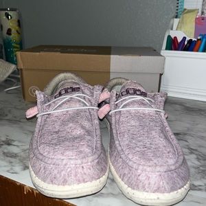 Womens hey dudes size 8